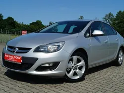Srebrny (metalik) Używany 2013 Opel Astra Sedan/Limuzyna | 28 900 zł (Dość drogi)