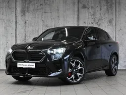 Czarny szafir metalizowany Używany 2024 BMW X2 Luxury Line SUV | 254 900 zł