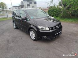 Czarny (metalik) Używany 2015 VW Touran Minivan | 37 400 zł (Super Cena)