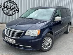 Niebieski Używany 2015 Chrysler Town & Country Minivan | 52 900 zł