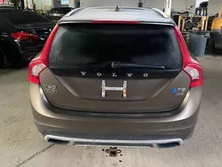 Brązowy Używany 2015 Volvo V60 CC Kinetic Kombi | 27 999 zł
