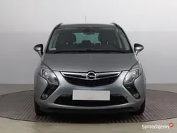 Srebrny Używany 2014 Opel Zafira Minivan | 27 999 zł (Uczciwa cena)