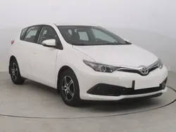 Biały Używany 2016 Toyota Auris Hatchback | 41 999 zł (Uczciwa cena)