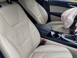 Biały Używany 2017 Ford Edge SUV | 25 000 zł