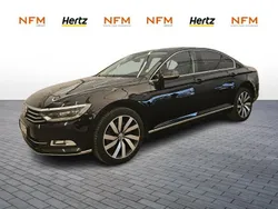 Czarny Używany 2015 VW Passat Highline Sedan/Limuzyna | 56 900 zł (Uczciwa cena)