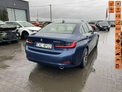 Niebieski Używany 2022 BMW 330 Sedan/Limuzyna | 69 900 zł