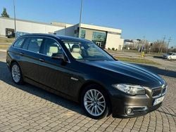 Brązowobeżowy Używany 2014 BMW 520 Luxury Line Kombi | 62 000 zł (Dobra cena)