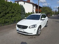 Biały Używany 2016 Volvo XC60 SUV | 77 000 zł (Uczciwa cena)