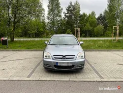 Srebrny Używany 2004 Opel Signum Kombi | 5800 zł
