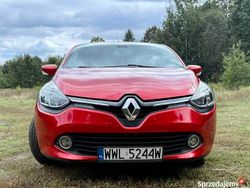 Czerwony Używany 2015 Renault Clio IV Hatchback | 30 000 zł (Uczciwa cena)