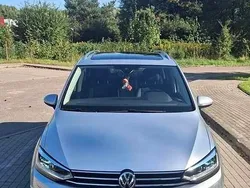Srebrny Używany 2016 VW Touran Minivan | 72 800 zł
