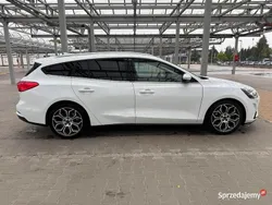 Biały Używany 2018 Ford Focus Kombi | 50 000 zł (Uczciwa cena)