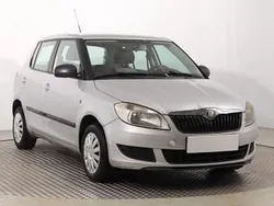 Srebrny Używany 2010 Skoda Fabia Hatchback | 5499 zł (Super Cena)
