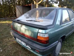 Używany 1983 Renault R11 Sedan/Limuzyna | 9999 zł