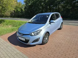 Niebieski Używany 2013 Hyundai i20 Hatchback | 19 900 zł (Uczciwa cena)