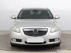 Srebrny Używany 2010 Opel Insignia Kombi | 19 999 zł (Uczciwa cena)