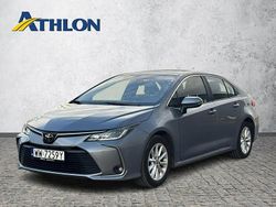 Niebieski (metalik) Używany 2022 Toyota Corolla Sedan/Limuzyna | 75 200 zł (Dość drogi)