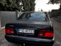 Używany 1997 Mercedes E290 | 4900 zł