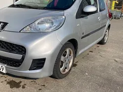 Srebrny Używany 2009 Peugeot 108 Hatchback | 7000 zł (Uczciwa cena)