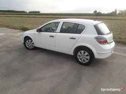 Używany 2009 Opel Astra | 9900 zł (Dość drogi)