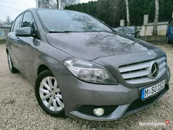 Szary (metalik) Używany 2013 Mercedes B180 Minivan | 36 300 zł