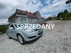 Zielony Używany 2010 Opel Astra Kombi | 12 500 zł (Dobra cena)
