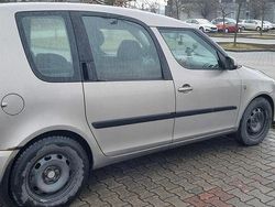 Szary Używany 2008 Skoda Roomster Minivan | 6990 zł