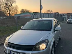 Srebrny Używany 2005 Opel Astra Hatchback | 6000 zł (Uczciwa cena)