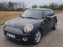 Czarny Używany 2008 Mini ONE Hatchback | 17 500 zł (Dość drogi)