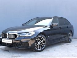 Black sapphire metallic metalizowany Używany 2023 BMW 520 Shadowline Kombi | 254 900 zł