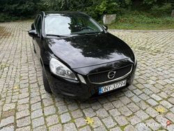 Czarny (metalik) Używany 2012 Volvo V60 Kombi | 21 800 zł (Dobra cena)