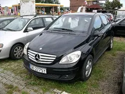 Czarny Używany 2006 Mercedes A180 Hatchback | 3900 zł