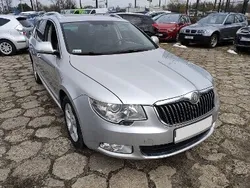 Srebrny Używany 2011 Skoda Superb Kombi | 33 900 zł (Uczciwa cena)