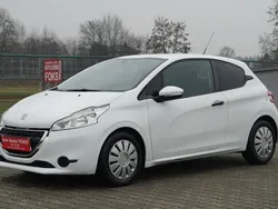 Biały Używany 2012 Peugeot 208 Hatchback | 16 200 zł (Dobra cena)