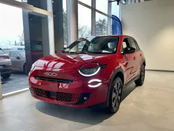 Lakier pastelowy czerwony passione Nowe 2025 Fiat 600 Hatchback | 94 406 zł (Dobra cena)