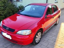 Czerwony Używany 1999 Opel Astra Sedan/Limuzyna | 2000 zł (Dobra cena)