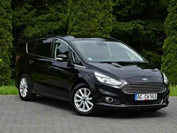 Czarny Używany 2018 Ford S-MAX S Minivan | 57 900 zł (Uczciwa cena)