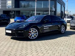 Jet black metallic Używany 2024 Porsche Panamera 4S Sedan/Limuzyna | 789 000 zł (Super Cena)