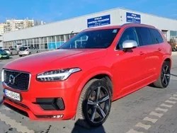Czerwony Używany 2018 Volvo XC90 R-Design SUV | 125 900 zł (Super Cena)