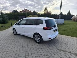 Biały Używany 2017 Opel Zafira Minivan | 45 000 zł (Uczciwa cena)