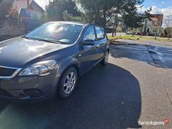 Używany 2009 Kia Ceed Sedan/Limuzyna | 18 500 zł (Uczciwa cena)