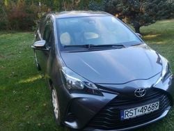 Szary Używany 2020 Toyota Yaris Active | 48 000 zł (Uczciwa cena)