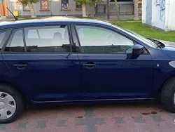 Niebieski Używany 2014 Skoda Rapid Active Sedan/Limuzyna | 15 900 zł (Dobra cena)