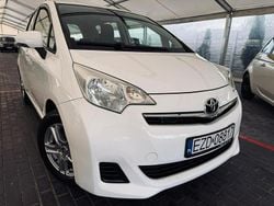 Biały Używany 2011 Toyota Verso-S Minivan | 23 700 zł