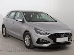 Szary Używany 2021 Hyundai i30 Hatchback | 51 999 zł (Uczciwa cena)