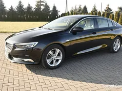 Czarny Używany 2018 Opel Insignia Sedan/Limuzyna | 42 900 zł (Uczciwa cena)