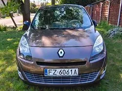 Używany 2011 Renault Scénic III Minivan | 13 999 zł (Dobra cena)