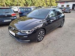 Czarny Używany 2022 VW Golf VIII Hatchback | 95 900 zł (Dość drogi)