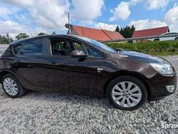 Brązowy (metalik) Używany 2012 Opel Astra Hatchback | 23 500 zł (Uczciwa cena)
