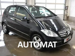 Czarny Używany 2009 Mercedes A200 Hatchback | 10 800 zł
